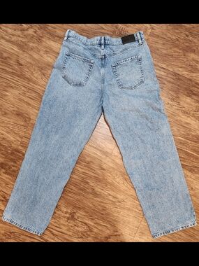 DKNY Light Blue Baggy Boyfriend Jeans Unisex SKATER JEANS Y2K Inspired Size 32